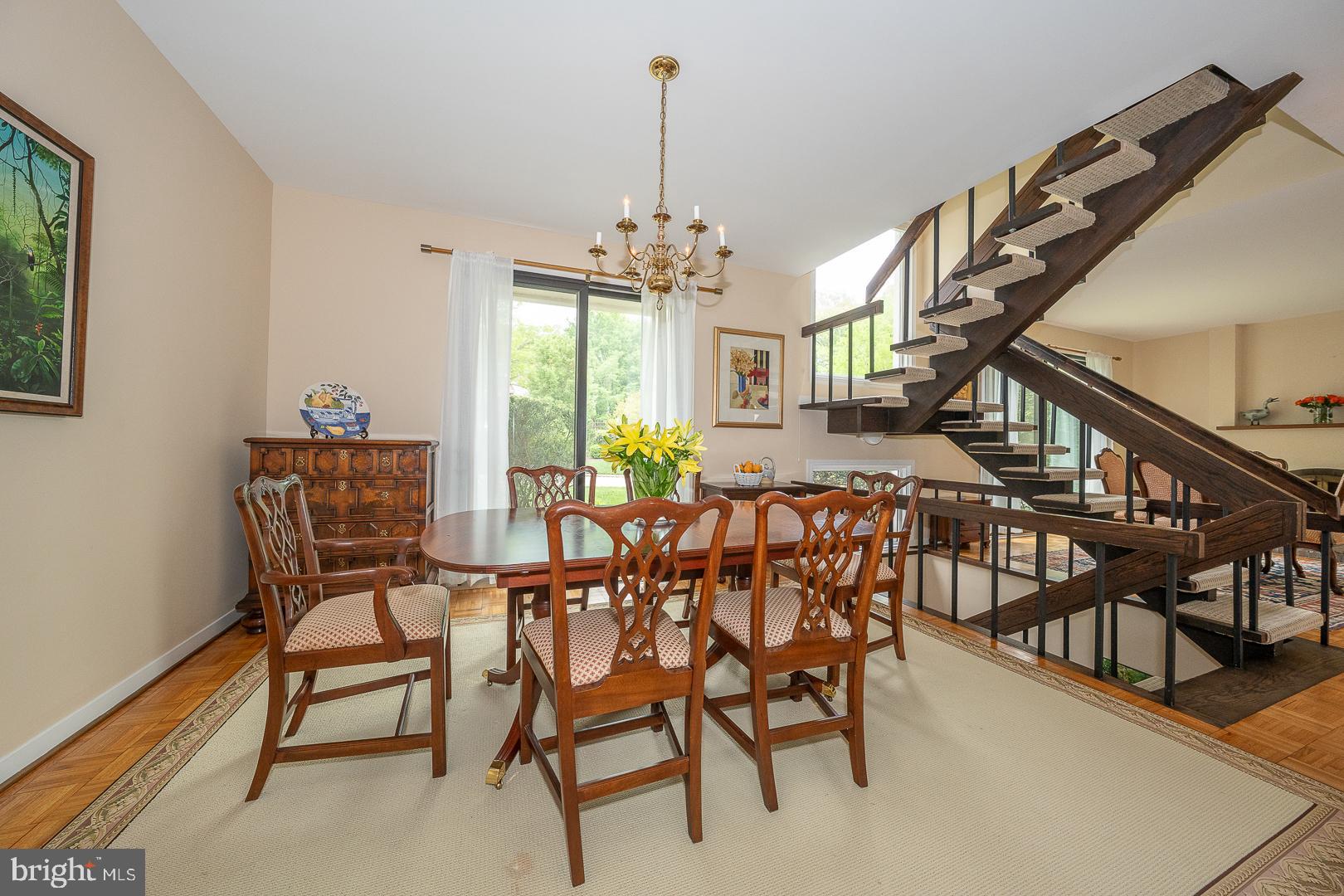 10 Brettagne, Unit 10 Devon, PA 19333 - Photo 11 of 46 a dining room with furniture and entryway