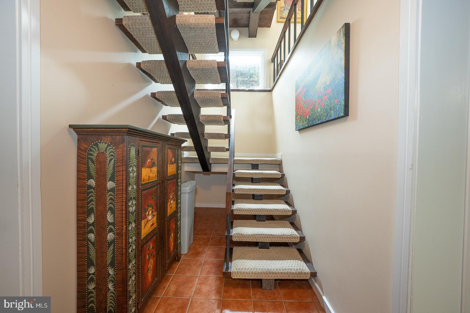 10 Brettagne, Unit 10 Devon, PA 19333 - Photo 31 of 46 a view of entryway