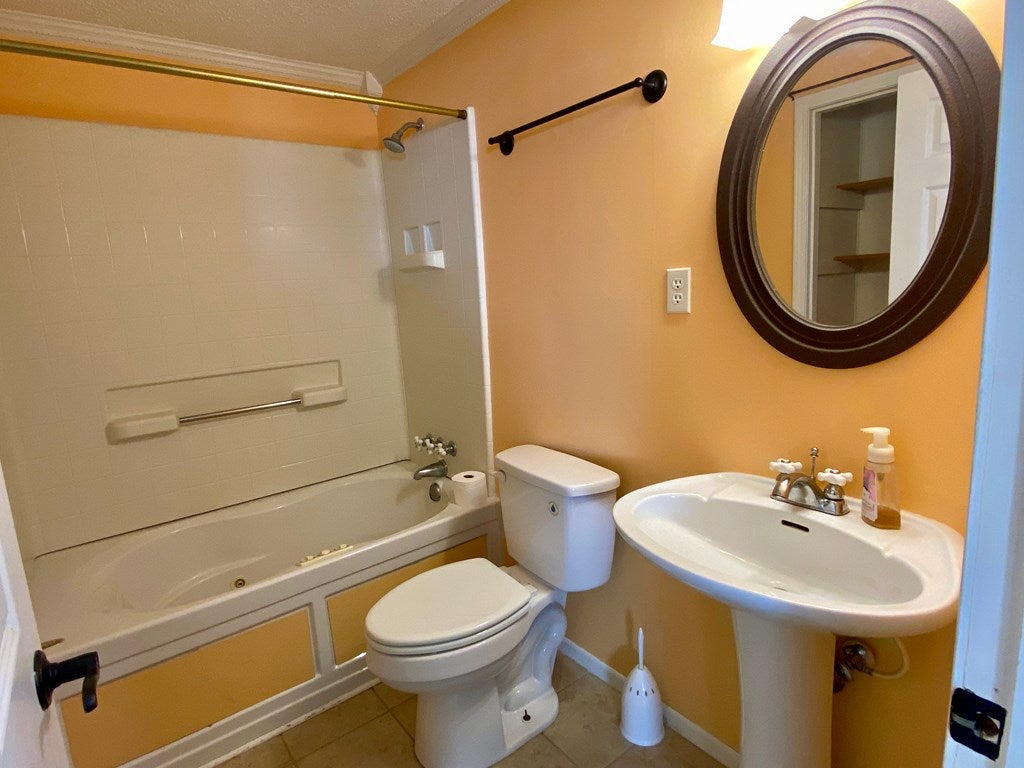 7145 Green Valley Road Lebanon, VA 24266 - Photo 20 of 23 Gallery Image 20