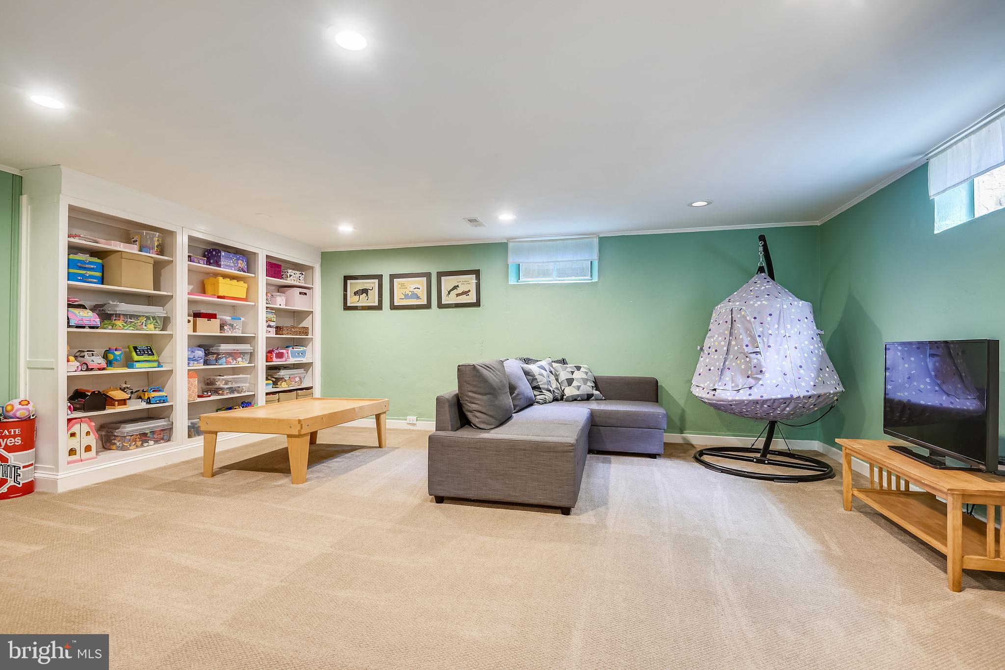 5102 Springlake Way Baltimore, MD 21212 - Photo 23 of 38 Lower level family room