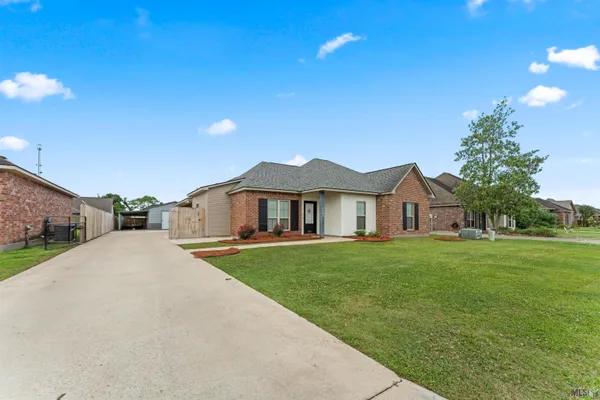 $275,000 | 4693 Avery Grace Boulevard, Addis, LA 70710