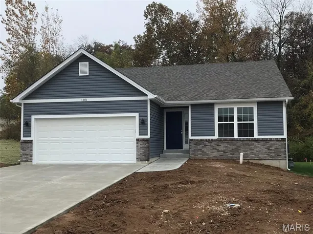 $329,900 | 1652 Flagstaff Drive, Festus, MO 63028
