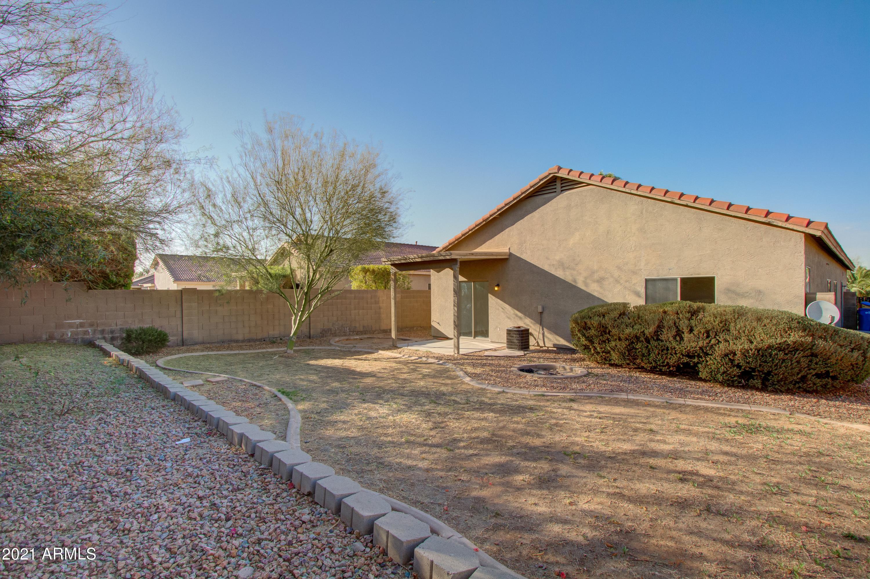 913 East Pedro Road Phoenix, AZ 85042 - Photo 15 of 15 015_Backyard