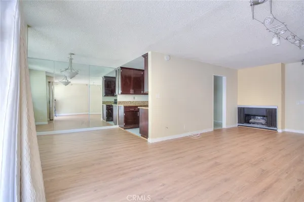 $2,650 | 125 South Sierra Madre Boulevard, Unit 104, Pasadena, CA 91107