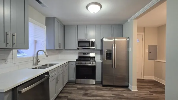 $159,900 | 17092 Jodave Avenue, Hazel Crest, IL 60429