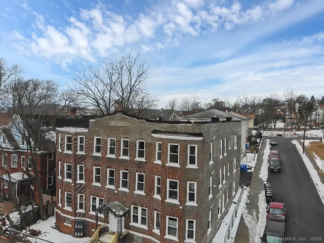 $2,500 | 24 Tremont Street, Unit 3S, New Britain, CT 06051