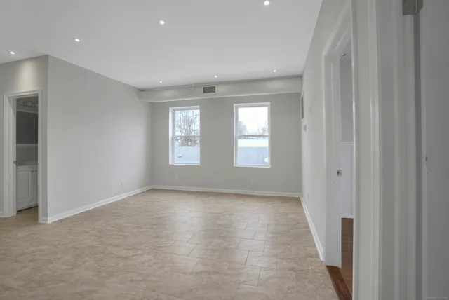 $2,500 | 24 Tremont Street, Unit 3S, New Britain, CT 06051