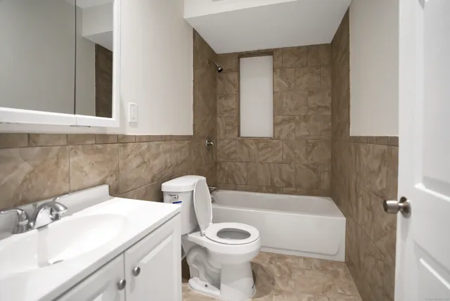 $2,500 | 24 Tremont Street, Unit 3S, New Britain, CT 06051