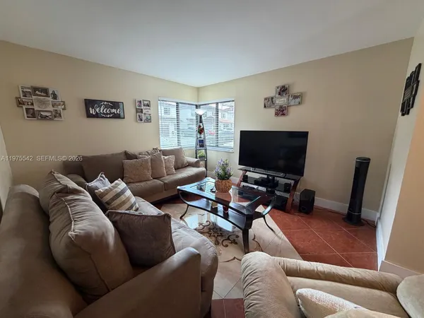 $3,500 | 2603 West 60th Place, Unit 10111, Hialeah, FL 33016