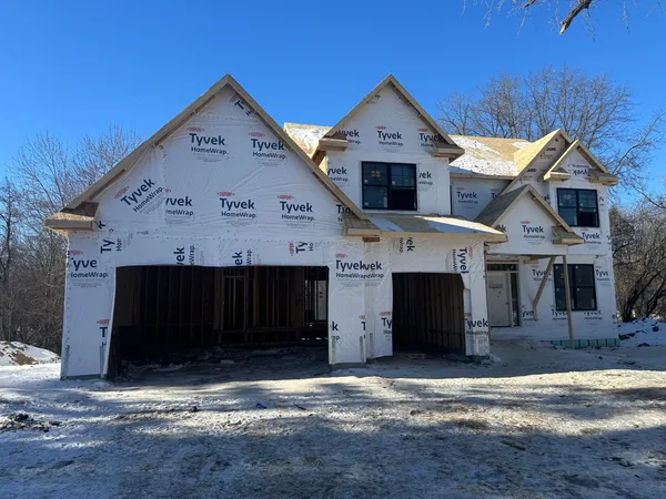 $1,500,000 | 4044 Merriam Road, Minnetonka, MN 55305