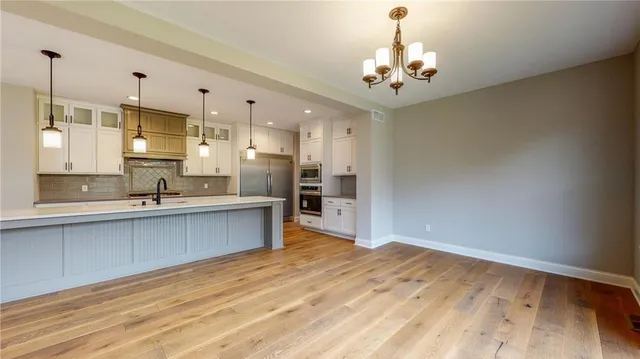 $1,500,000 | 4044 Merriam Road, Minnetonka, MN 55305