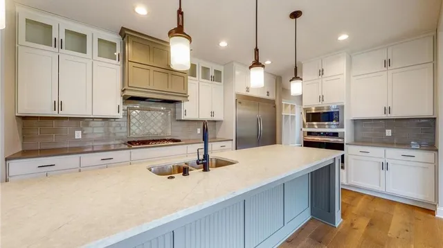 $1,500,000 | 4044 Merriam Road, Minnetonka, MN 55305