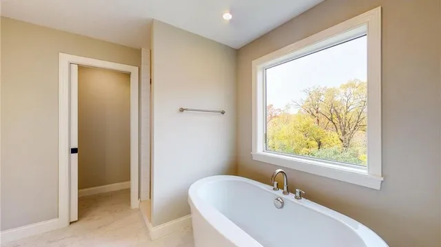 $1,500,000 | 4044 Merriam Road, Minnetonka, MN 55305