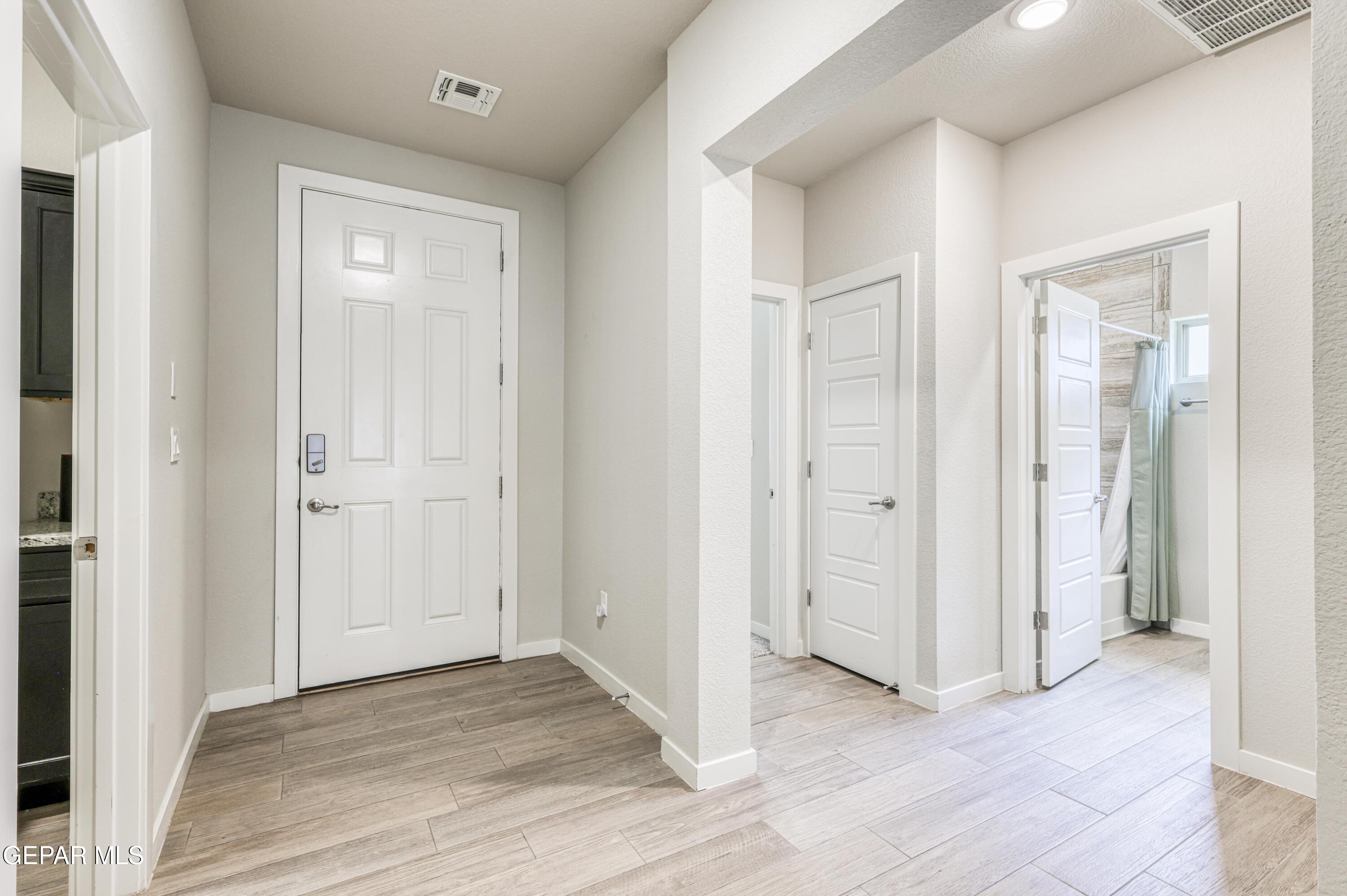 7797 Enchanted Ridge El Paso, TX 79911 - Photo 4 of 42 362A5537_HDR