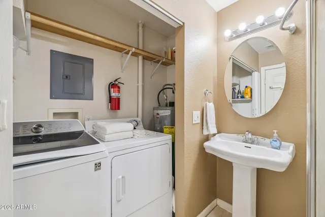 $950,000 | 7715 South Alder Drive, Tempe, AZ 85284