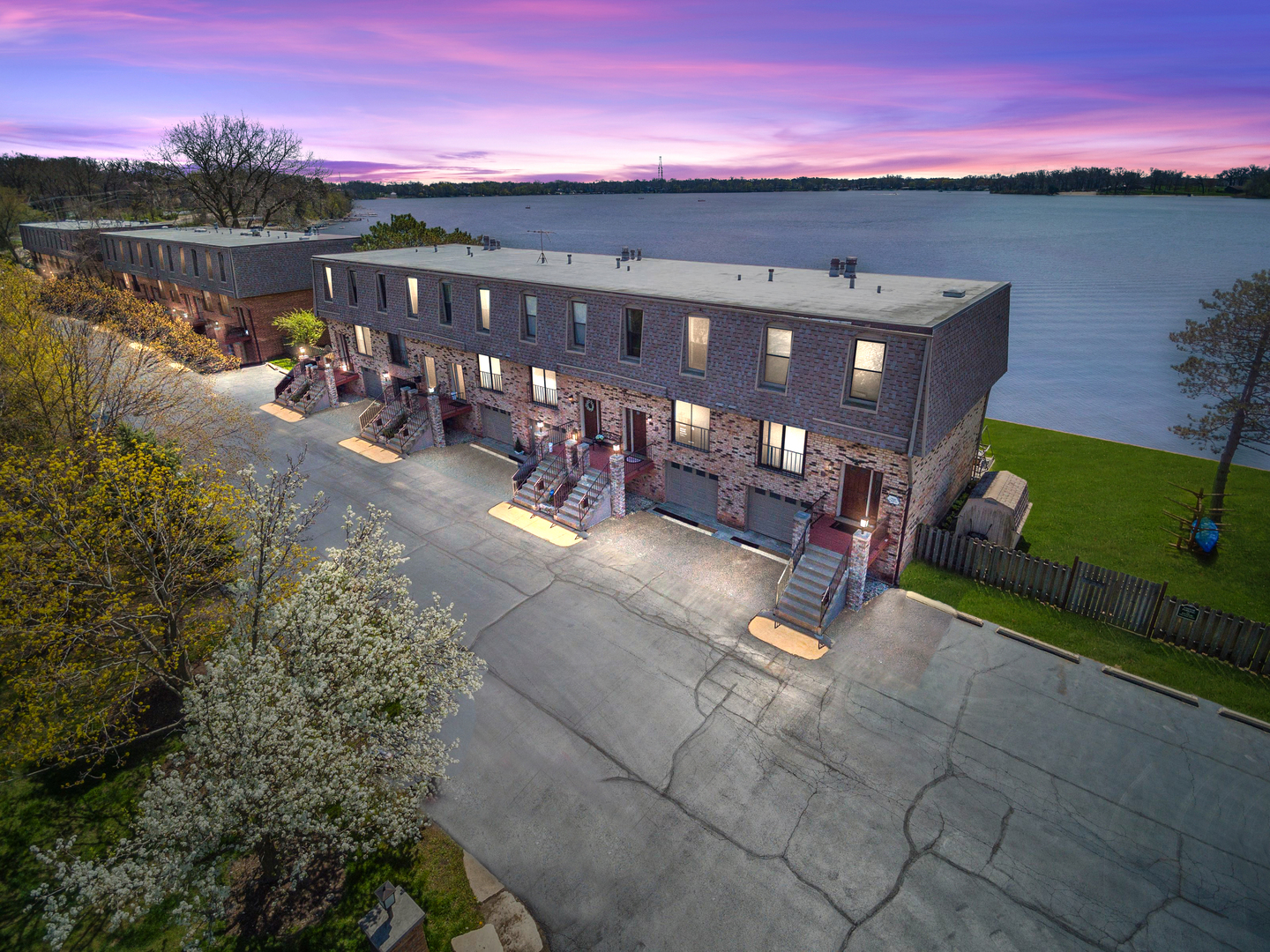 759 North Old Rand Road Lake Zurich, IL 60047 - Photo 1 of 34 a view of a terrace with sitting area