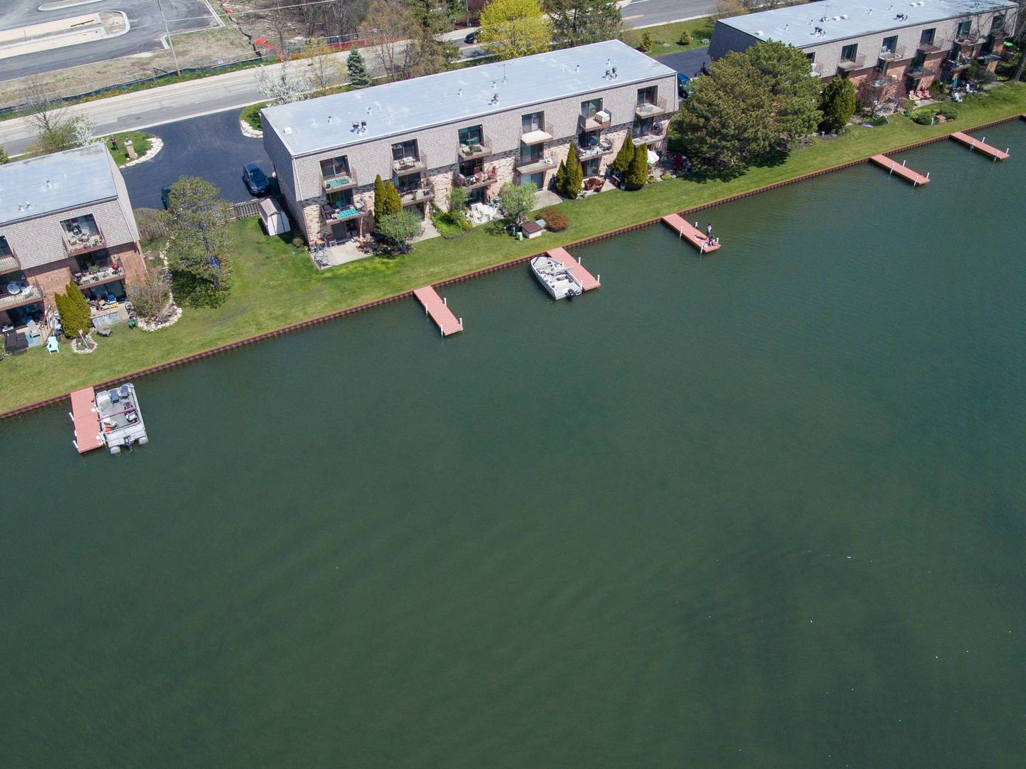 759 North Old Rand Road Lake Zurich, IL 60047 - Photo 33 of 34 an aerial view