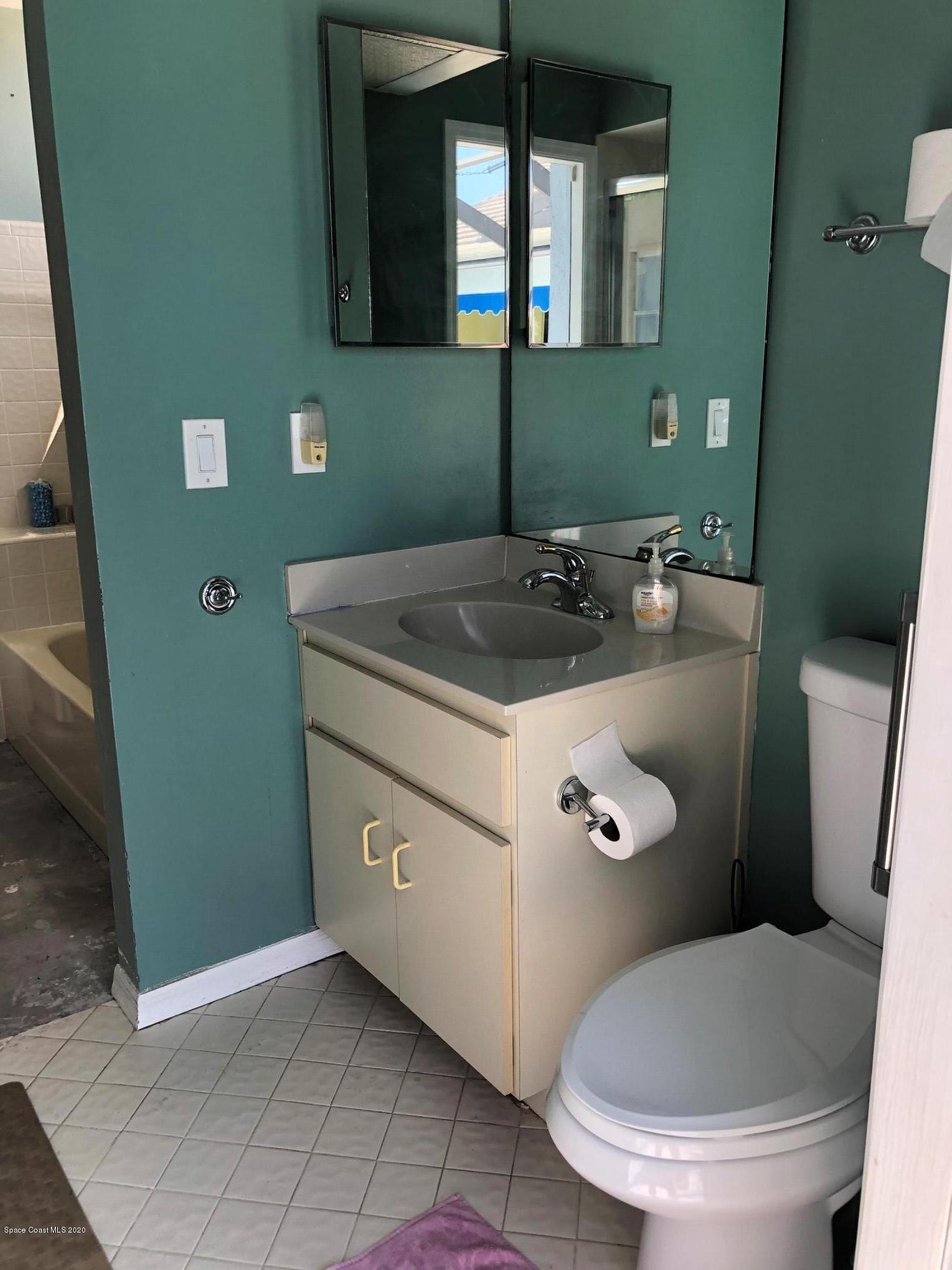 333 Pine Ridge Lane Melbourne, FL 32940 - Photo 17 of 17 SINK