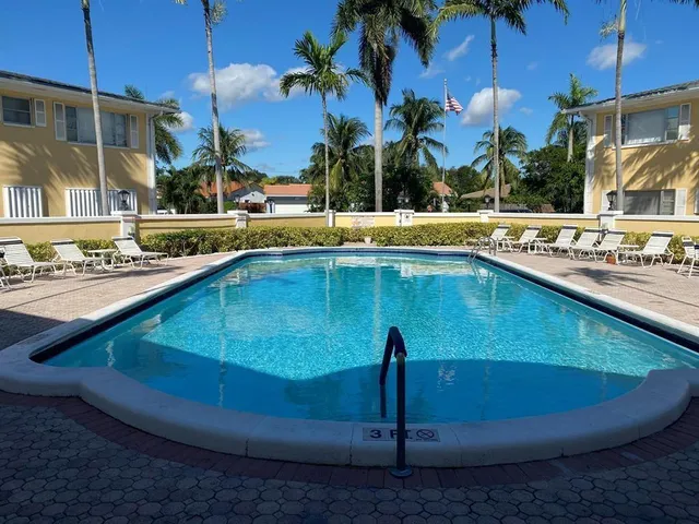 $164,900 | 5720 Northeast 22nd Way, Unit 406, Fort Lauderdale, FL 33308