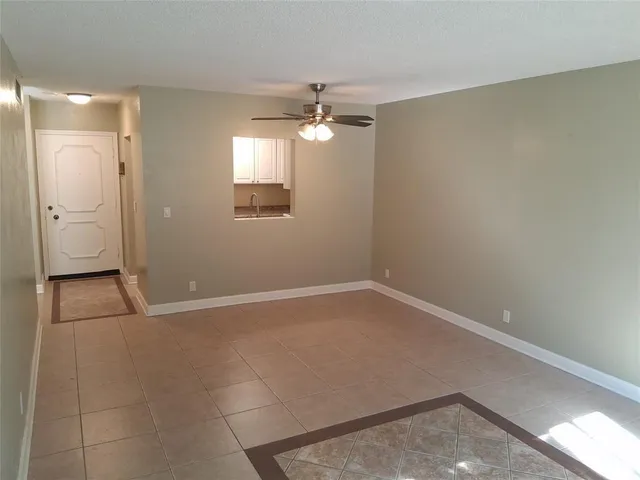 $164,900 | 5720 Northeast 22nd Way, Unit 406, Fort Lauderdale, FL 33308