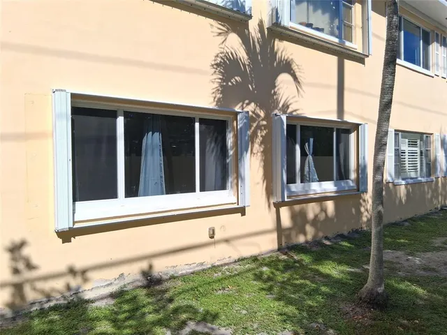 $164,900 | 5720 Northeast 22nd Way, Unit 406, Fort Lauderdale, FL 33308