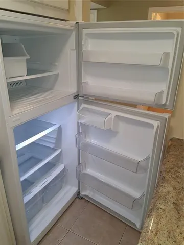 $164,900 | 5720 Northeast 22nd Way, Unit 406, Fort Lauderdale, FL 33308