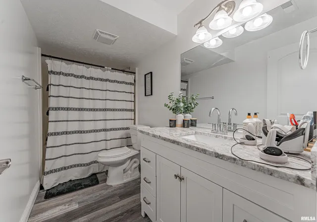 $315,000 | 1236 Blue Bill Way, Normal, IL 61761