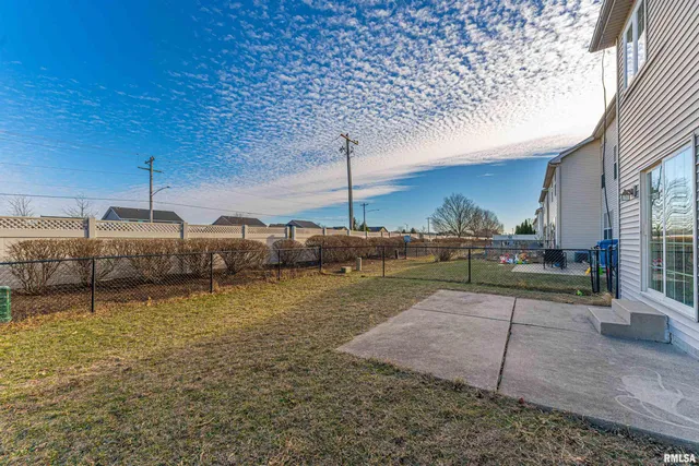 $315,000 | 1236 Blue Bill Way, Normal, IL 61761