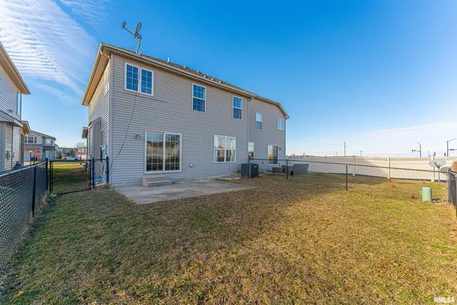 $315,000 | 1236 Blue Bill Way, Normal, IL 61761