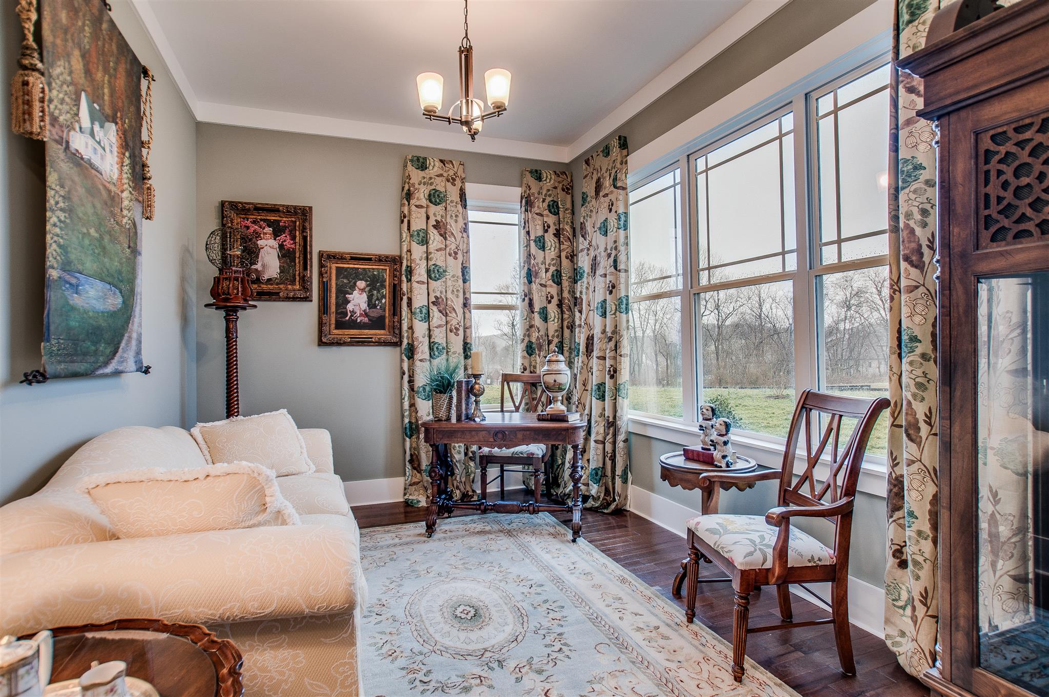 2533 Belle Brook Drive Franklin, TN 37067 - Photo 5 of 30 a living room with furniture and a flat screen tv