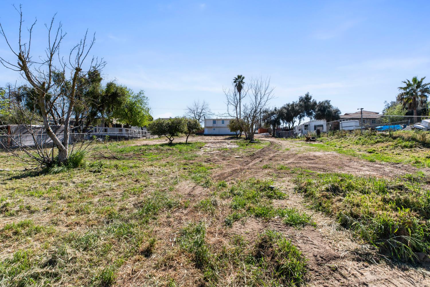 1821 River Road Modesto, CA 95351 - Photo 14 of 49