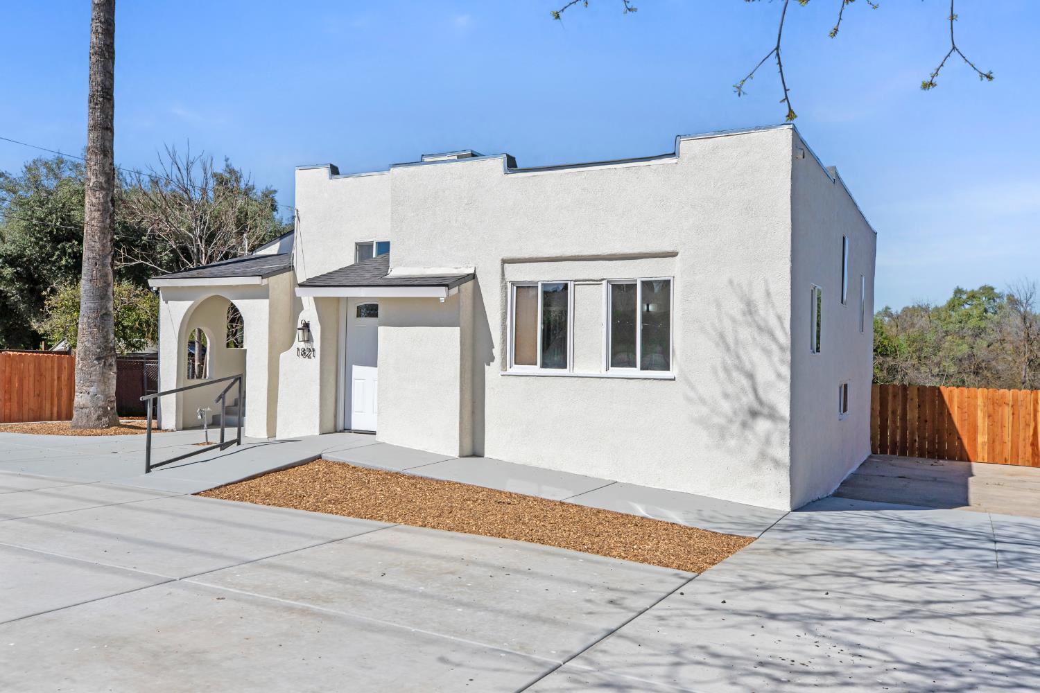 1821 River Road Modesto, CA 95351 - Photo 4 of 49