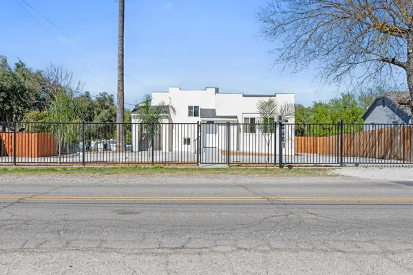 $734,900 | 1821 River Road, Modesto, CA 95351