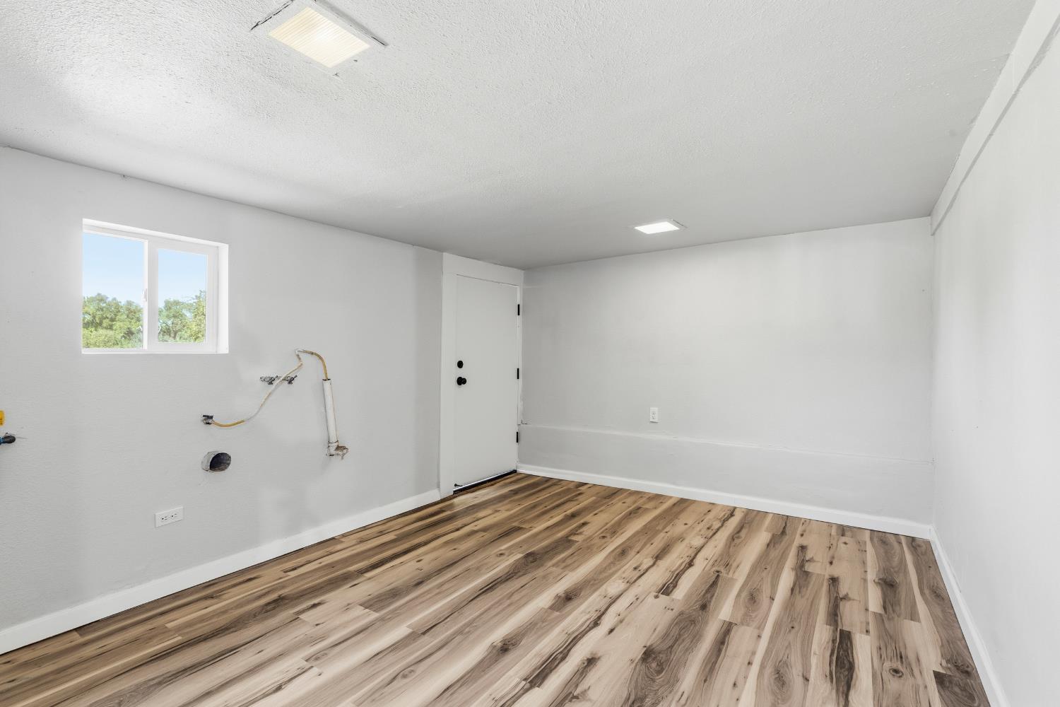 1821 River Road Modesto, CA 95351 - Photo 42 of 50 a view of room