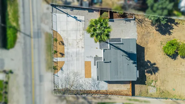 a picture of a park