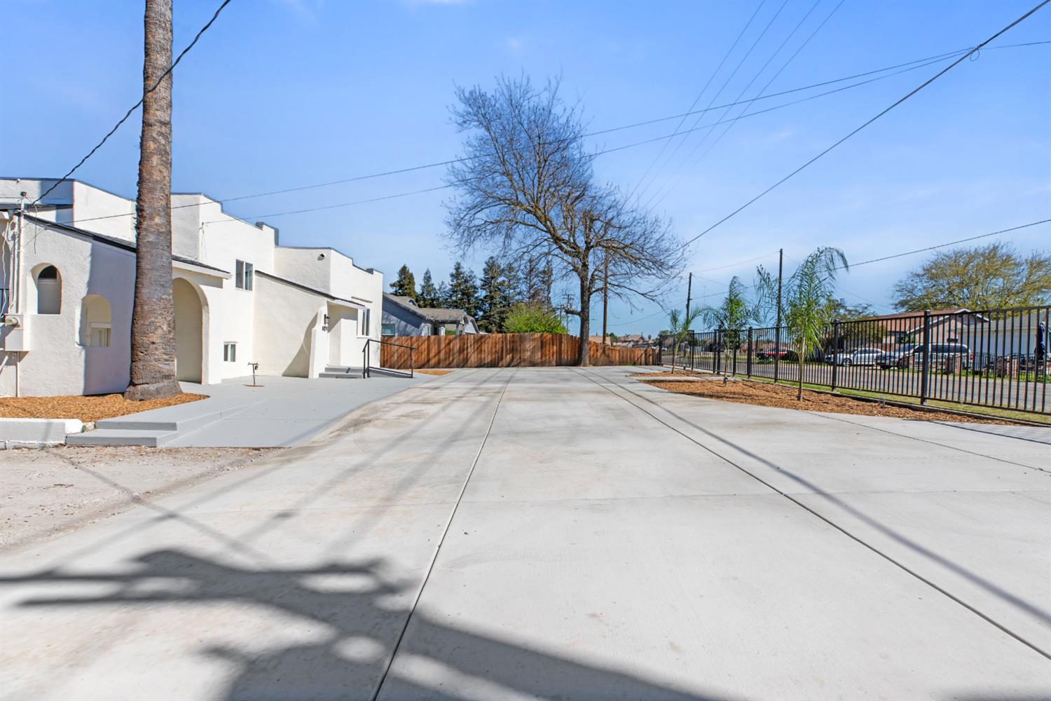 1821 River Road Modesto, CA 95351 - Photo 7 of 49