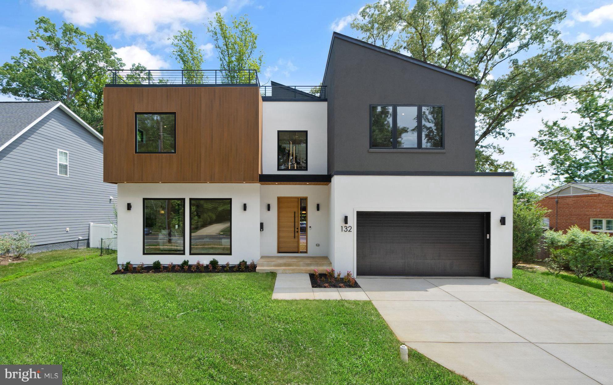 132 Kingsley Road Southwest Vienna, VA 22180 - Photo 1 of 63 Gallery Image 1