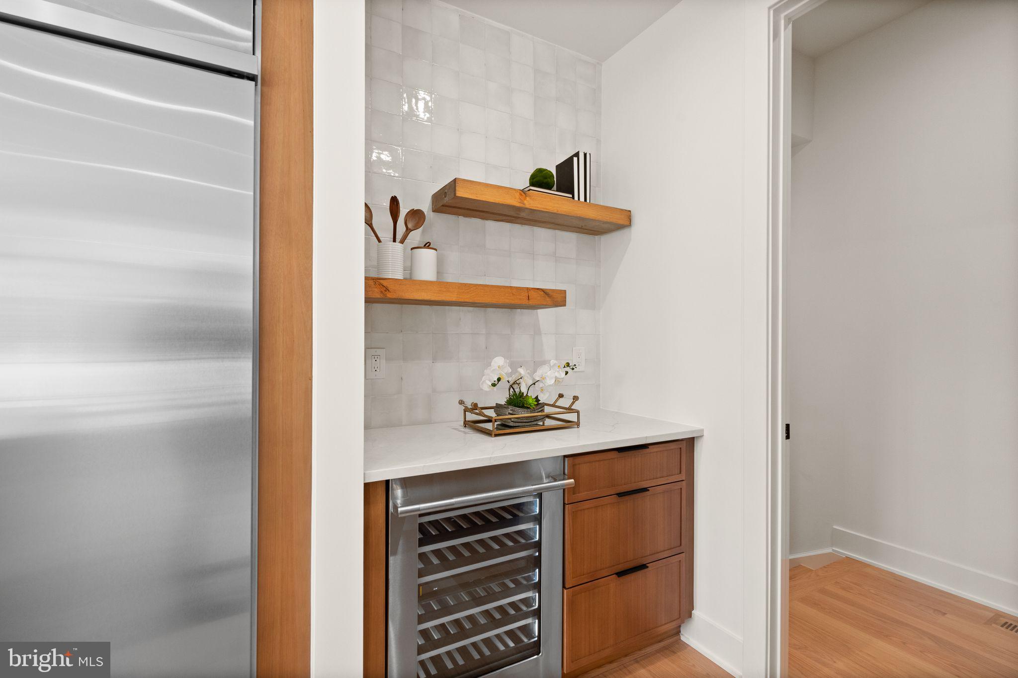 132 Kingsley Road Southwest Vienna, VA 22180 - Photo 16 of 63 Gallery Image 16