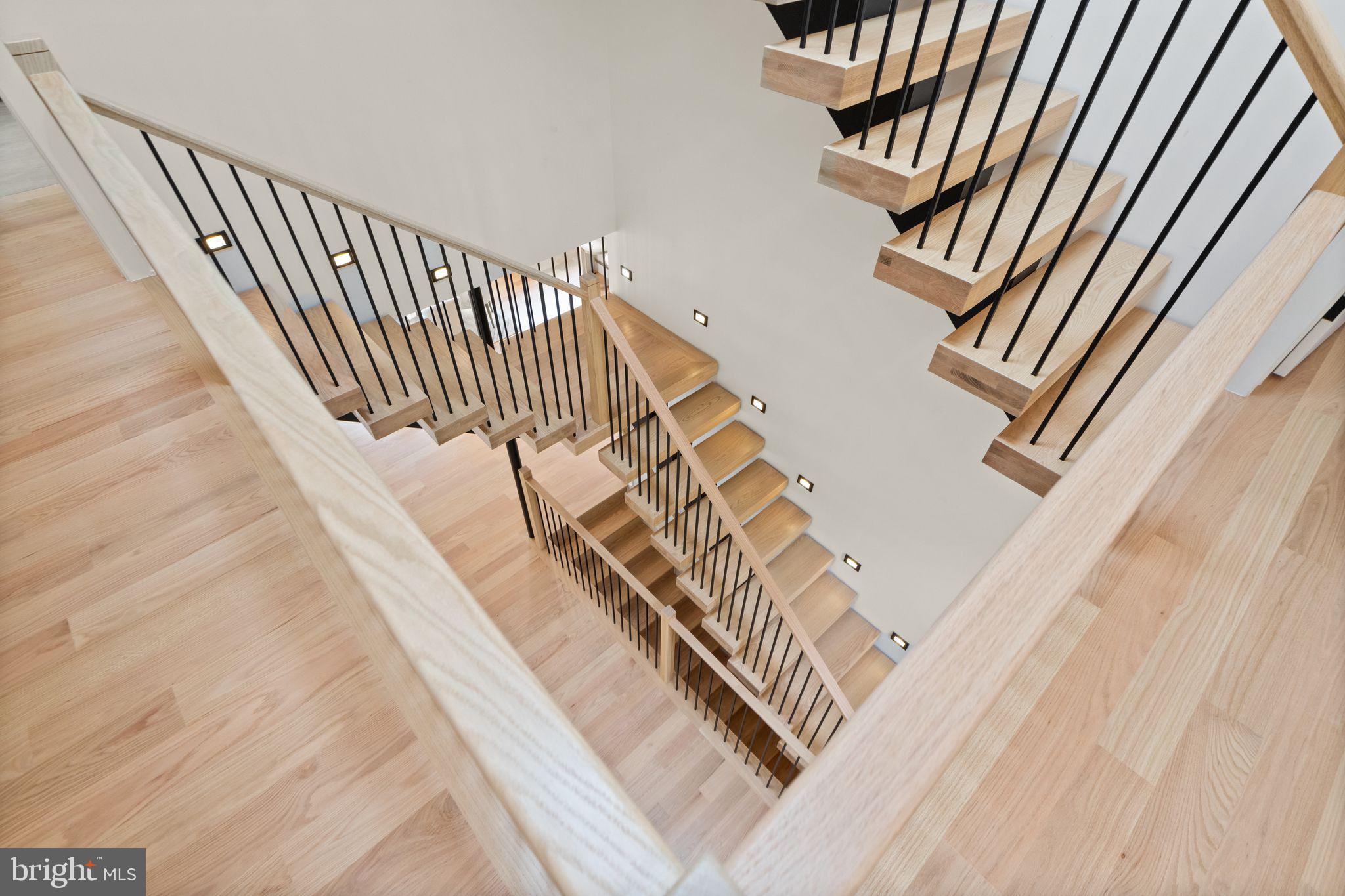 132 Kingsley Road Southwest Vienna, VA 22180 - Photo 20 of 63 Gallery Image 20