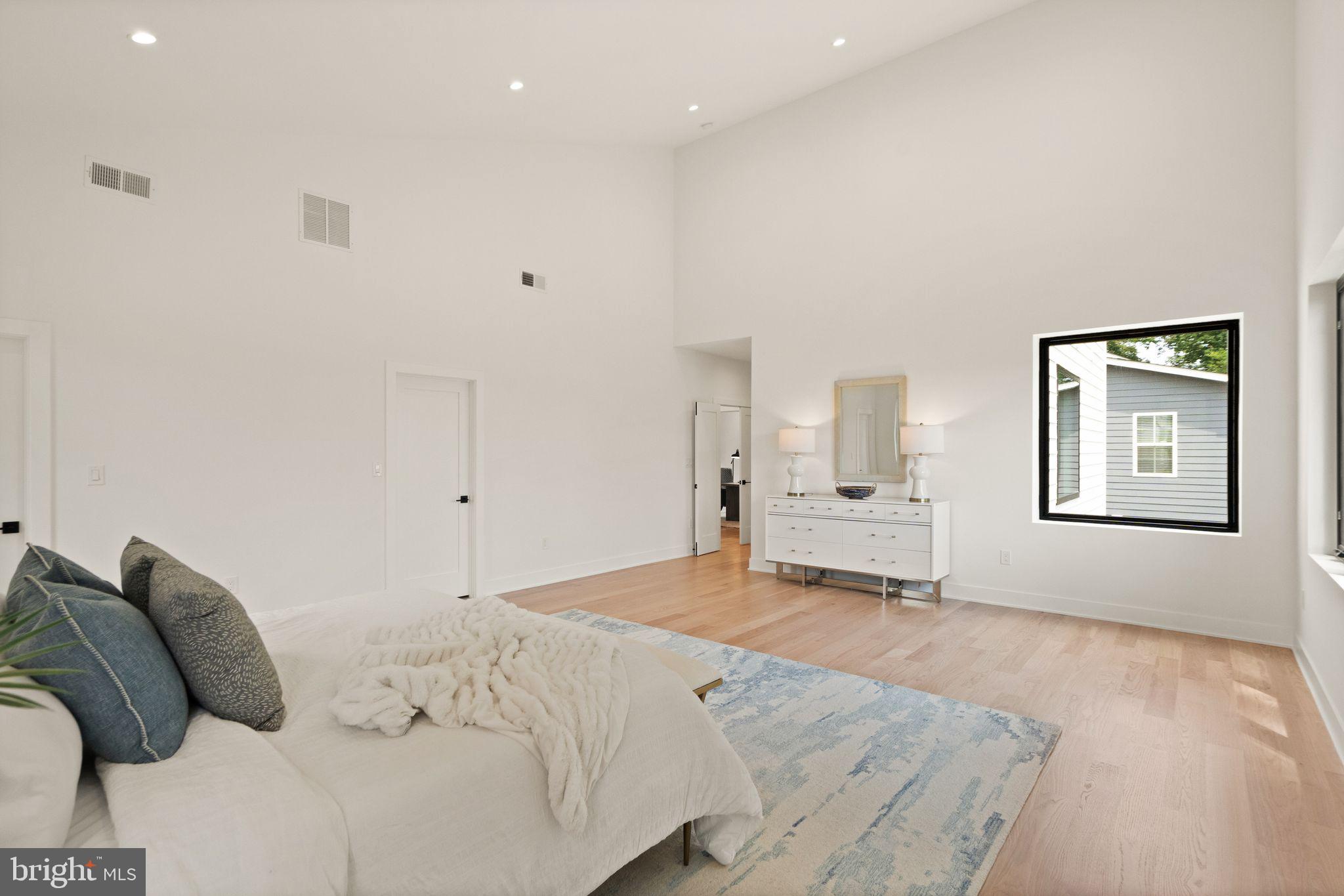 132 Kingsley Road Southwest Vienna, VA 22180 - Photo 23 of 63 Gallery Image 23