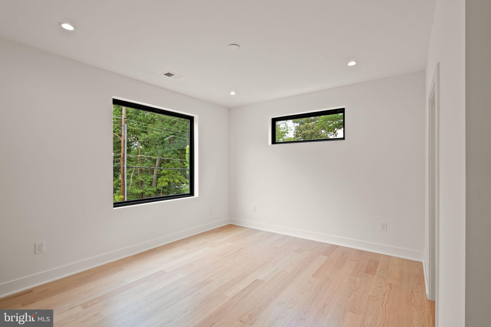132 Kingsley Road Southwest Vienna, VA 22180 - Photo 30 of 63 Gallery Image 30