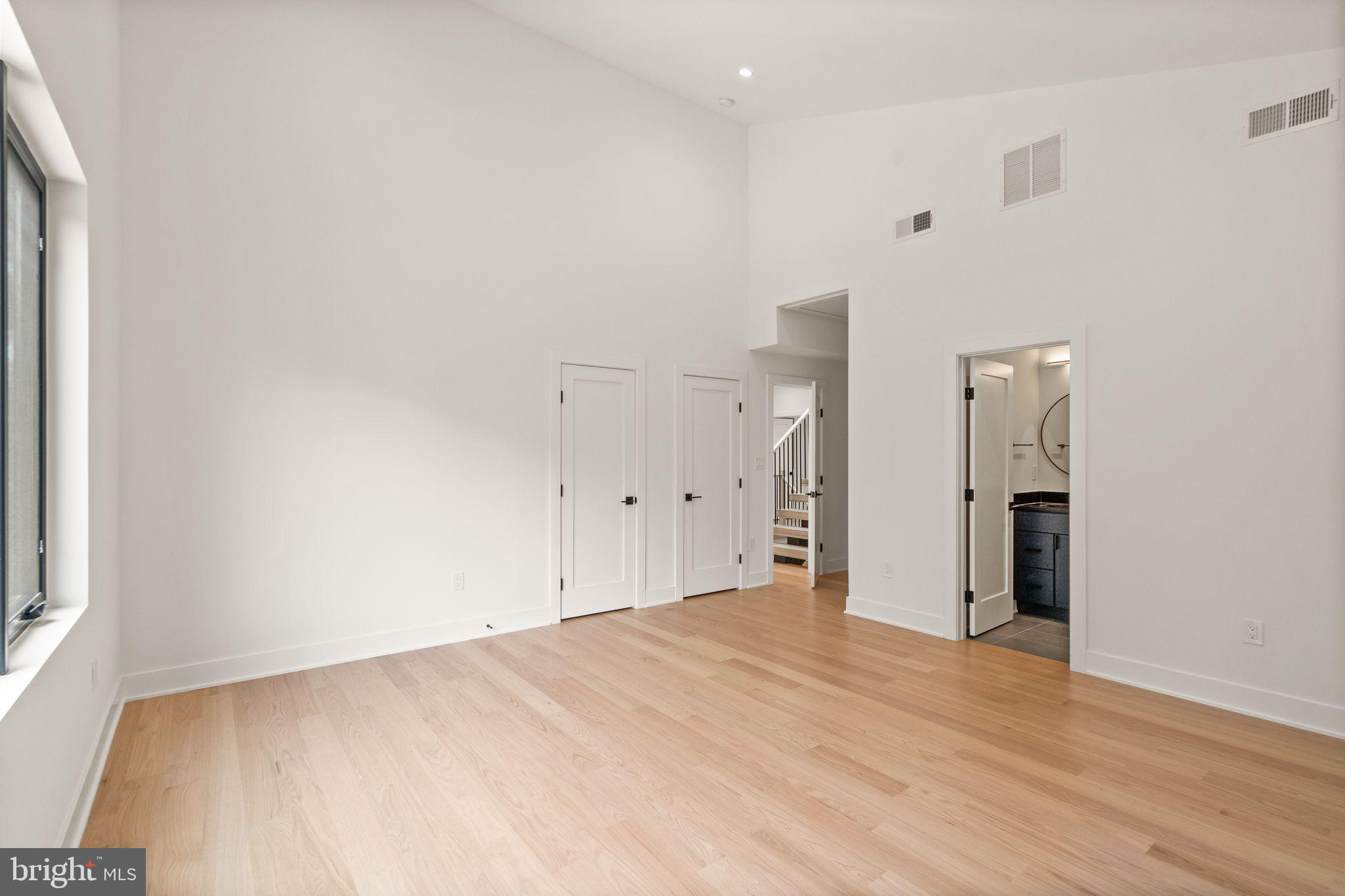 132 Kingsley Road Southwest Vienna, VA 22180 - Photo 34 of 63 Gallery Image 34