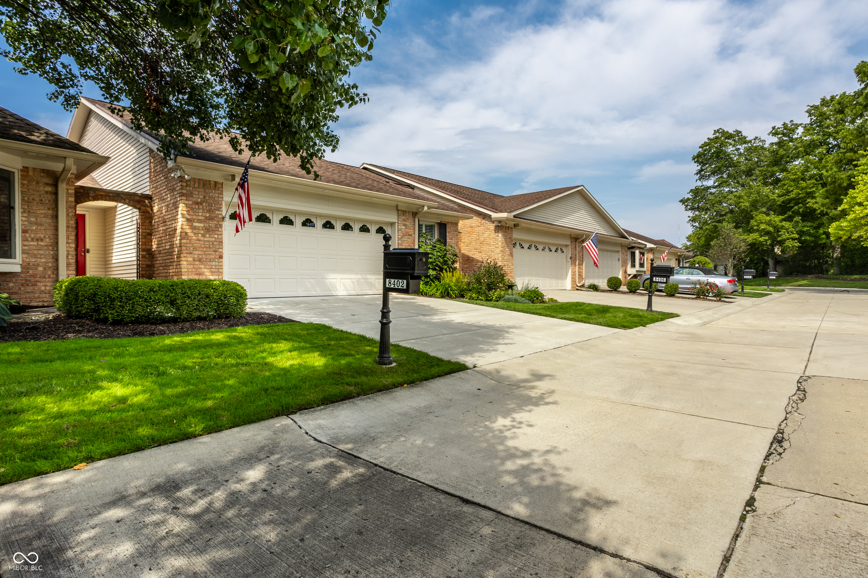 8406 Quail Hollow Road Indianapolis, IN 46260 - Photo 3 of 46 Gallery Image 3