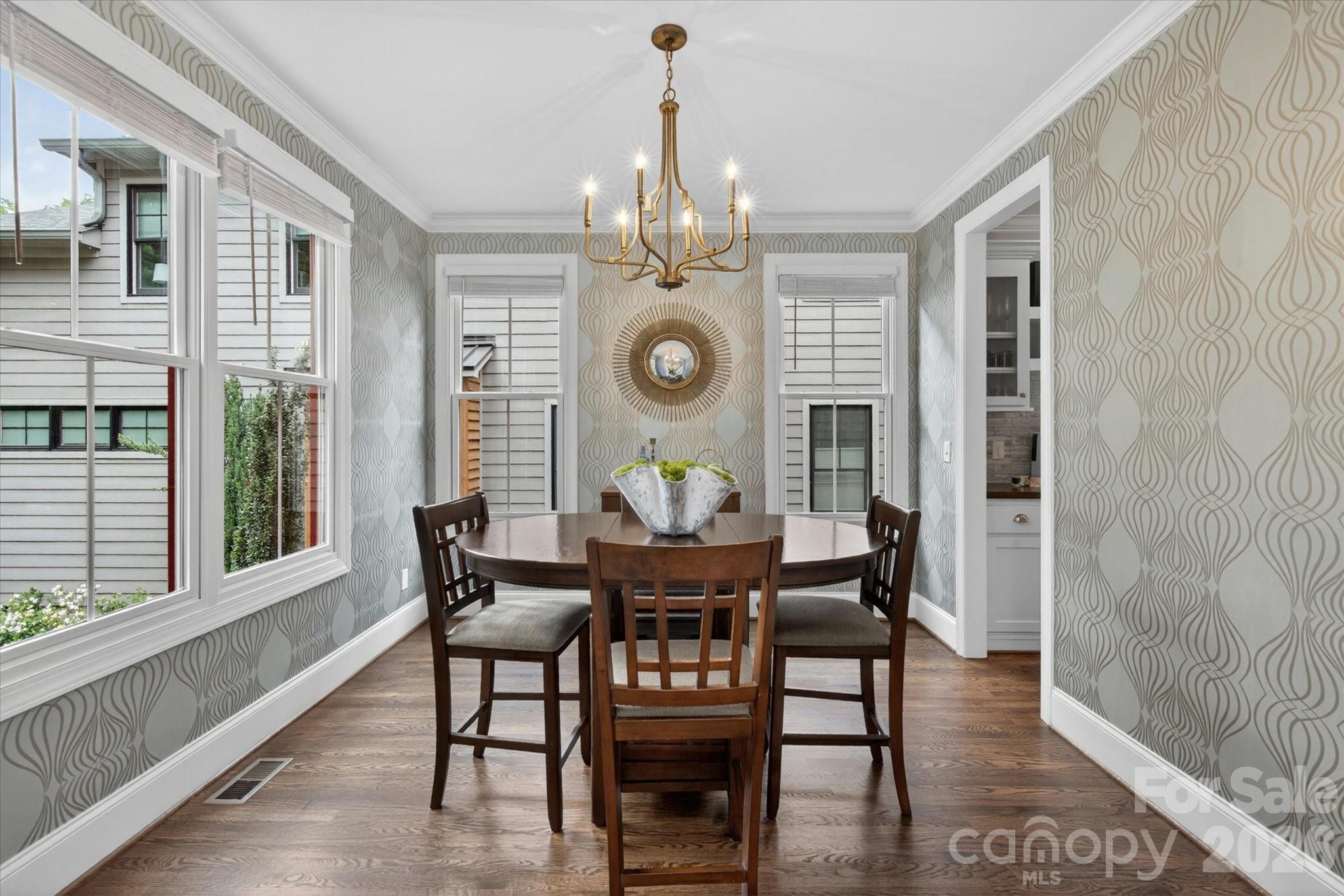 4409 Raney Way Charlotte, NC 28205 - Photo 7 of 46 Gallery Image 7
