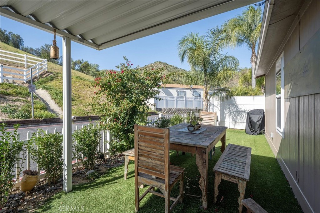 30000 Hasley Canyon Road, Unit 25 Castaic, CA 91384 - Photo 19 of 29 Front Patio