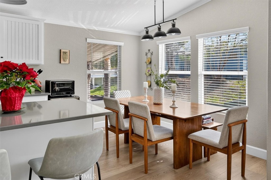 30000 Hasley Canyon Road, Unit 25 Castaic, CA 91384 - Photo 10 of 29 Eating Area