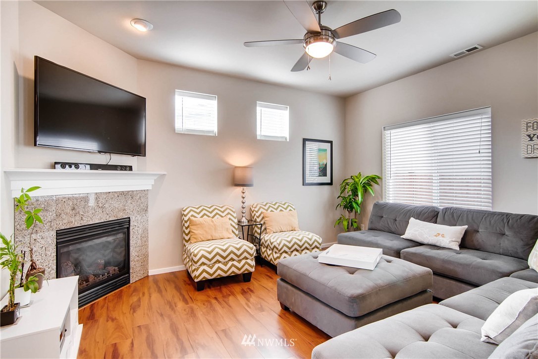 4506 146th Street Southeast Bothell, WA 98012 - Photo 4 of 25
