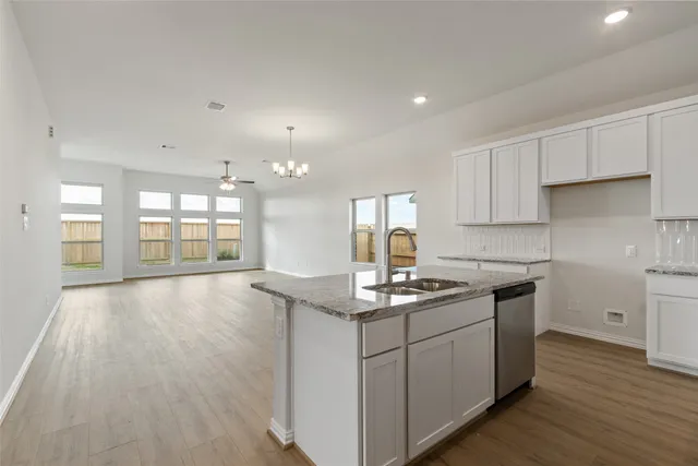 $399,990 | 31014 Lake Lila Trail, Waller, TX 77484