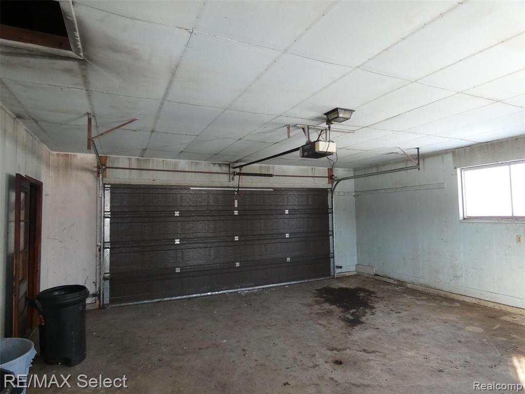 5038 Jackson Road Flint, MI 48506 - Photo 21 of 26