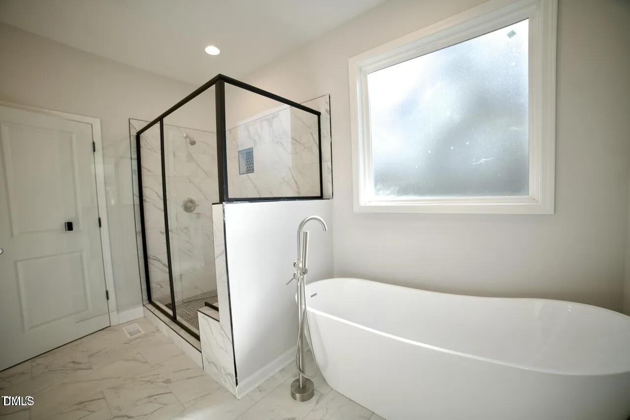 253 Sandy Point Drive Manson, NC 27553 - Photo 13 of 22 Bathroom